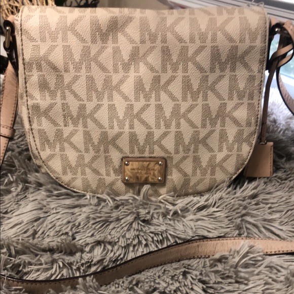 Michael Kors handbag - Picture 1 of 7